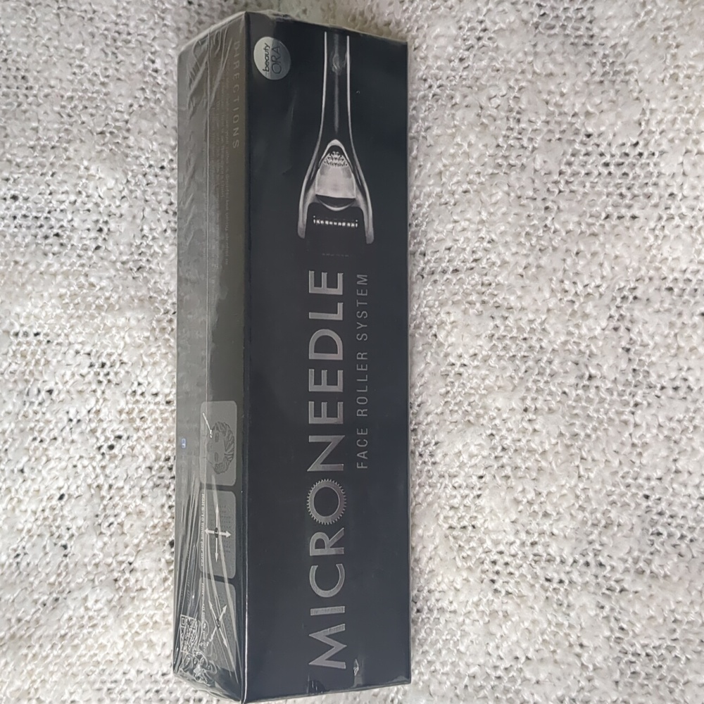 Beauty by ORA Silver Deluxe Microneedle Roller (0.25mm), One Skincare Tool - Picture 13 of 13
